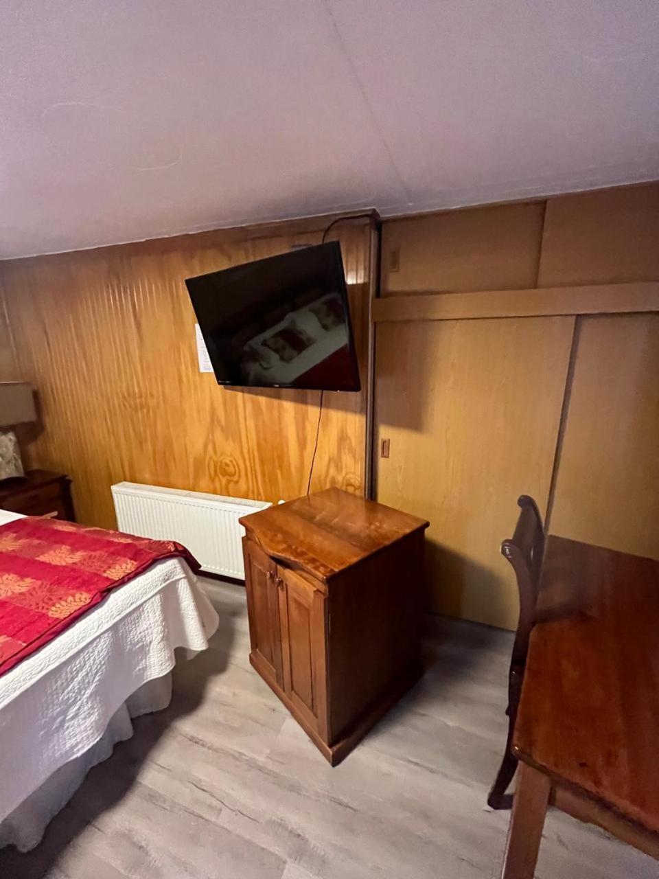 Hostal Espanol Coyhaique Eksteriør billede