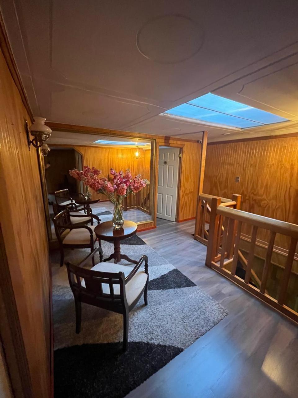 Hostal Espanol Coyhaique Eksteriør billede