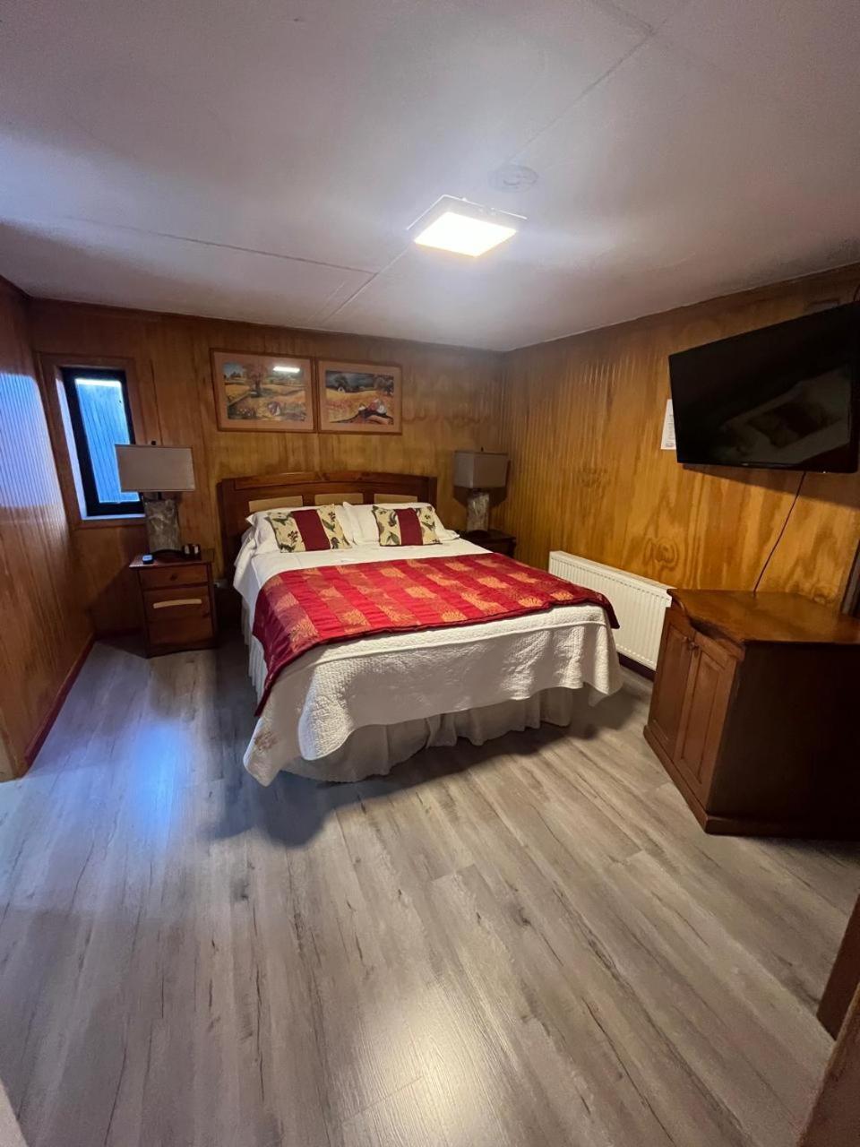 Hostal Espanol Coyhaique Eksteriør billede