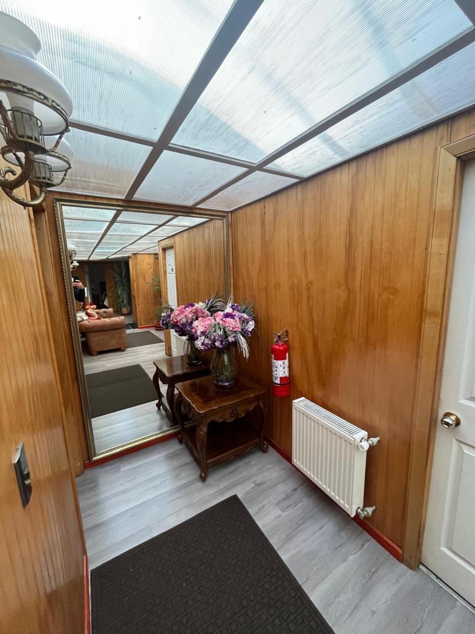Hostal Espanol Coyhaique Eksteriør billede