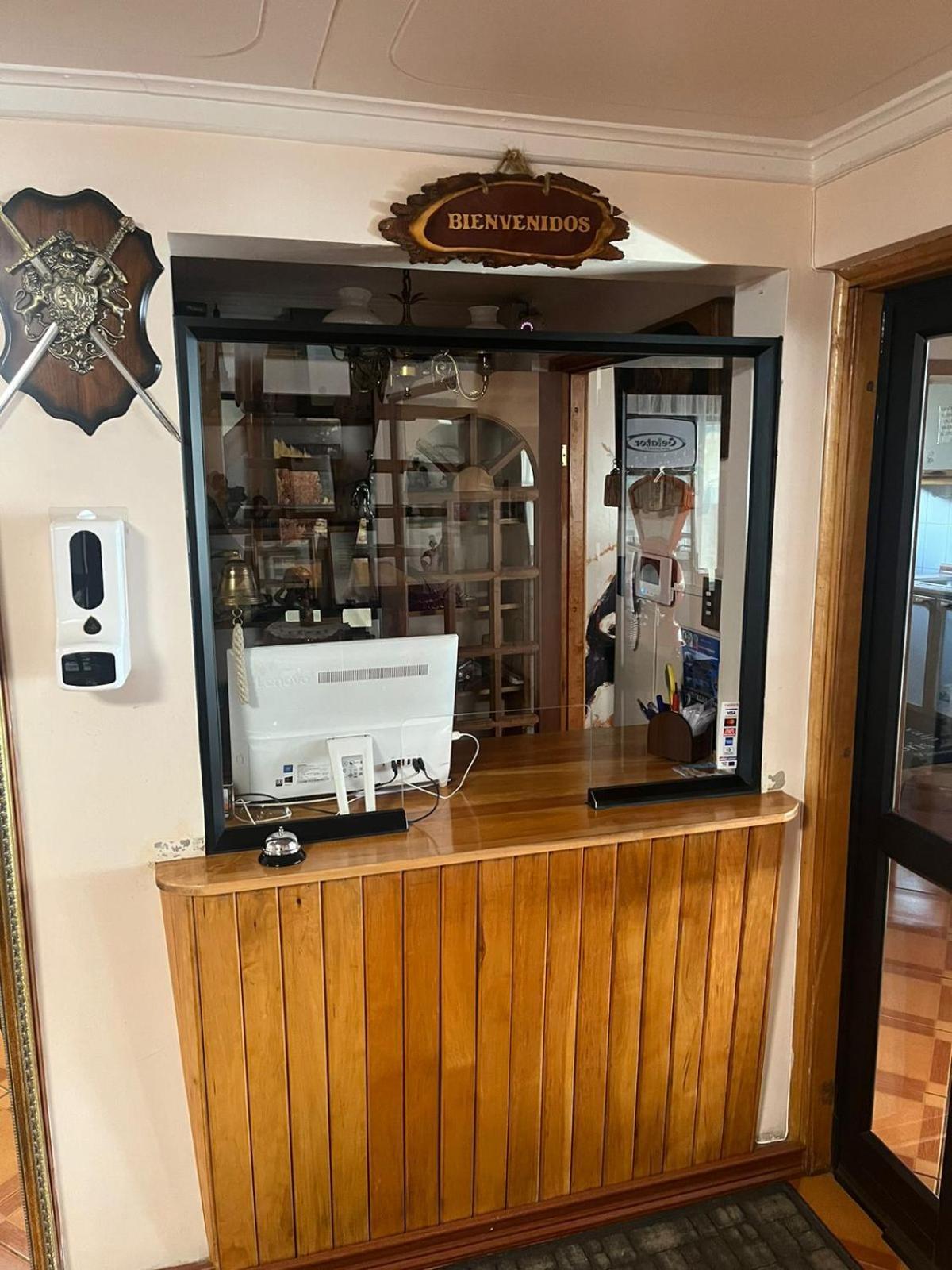 Hostal Espanol Coyhaique Eksteriør billede
